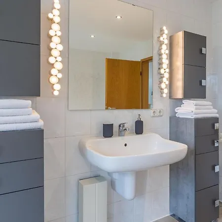 Apartament Glockenstrasse Ostseehoehe 2 *